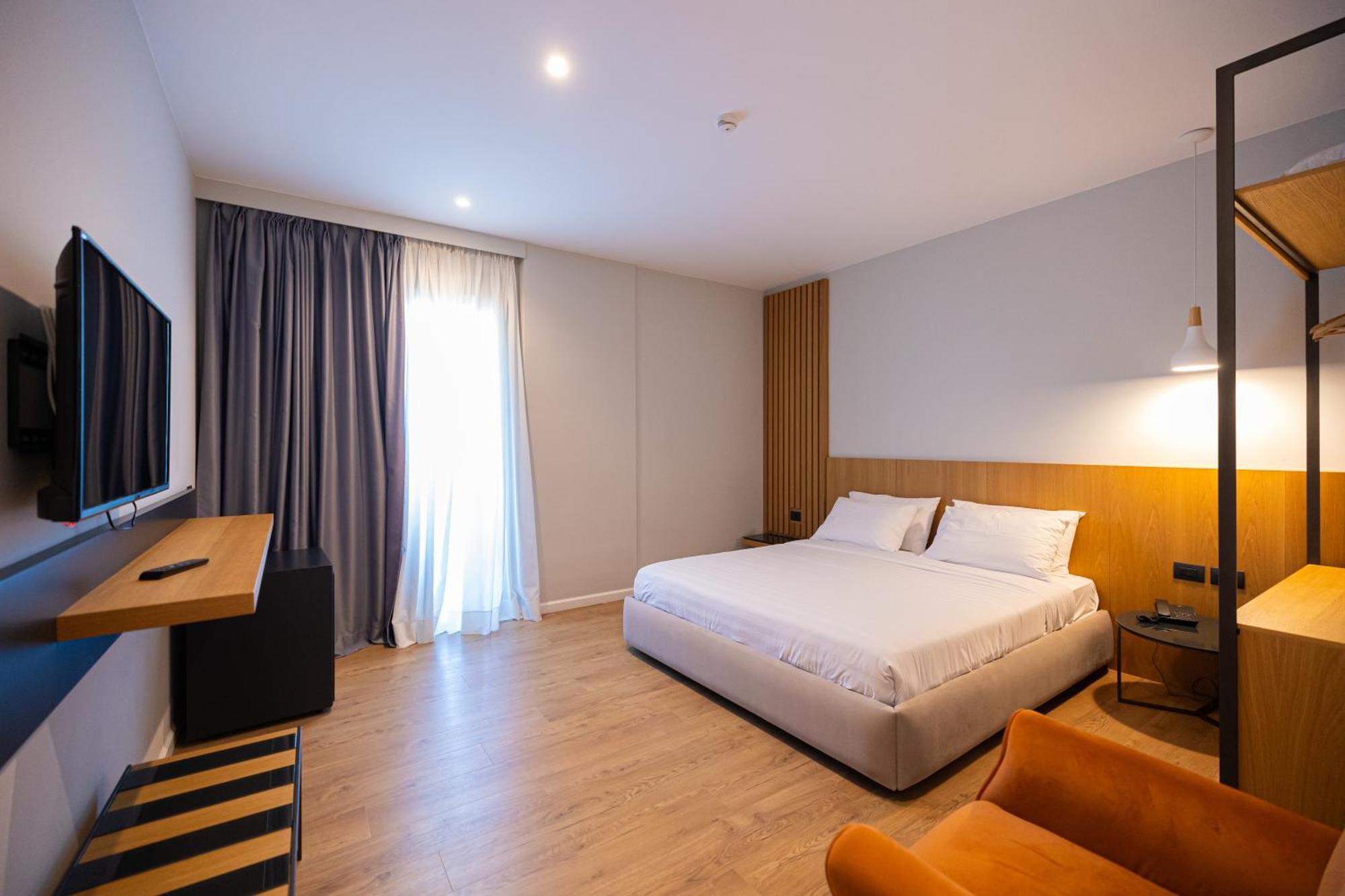 Duka Hotel Vlorë Eksteriør bilde