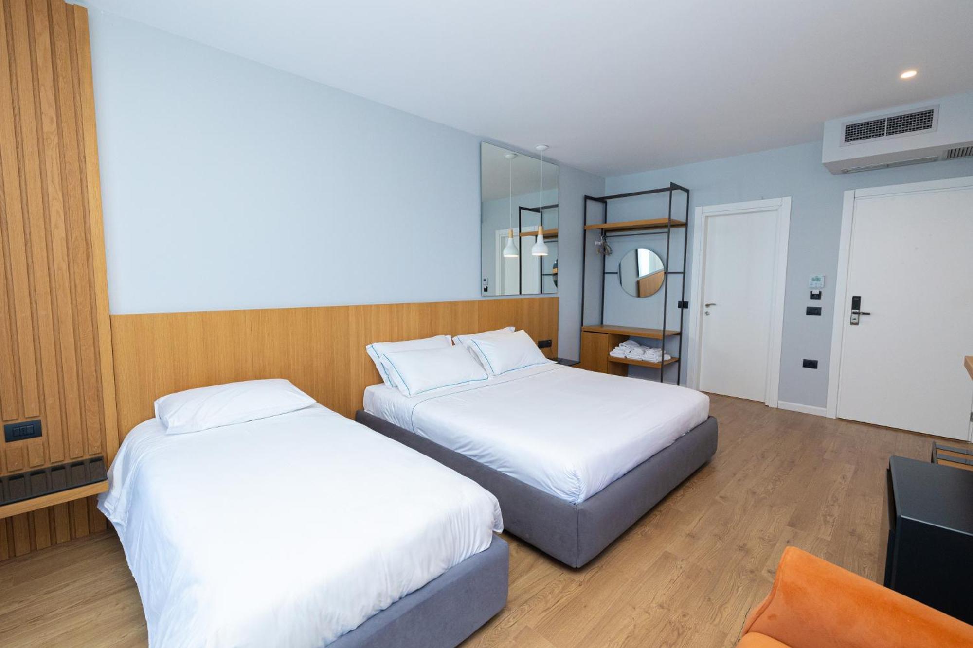 Duka Hotel Vlorë Eksteriør bilde