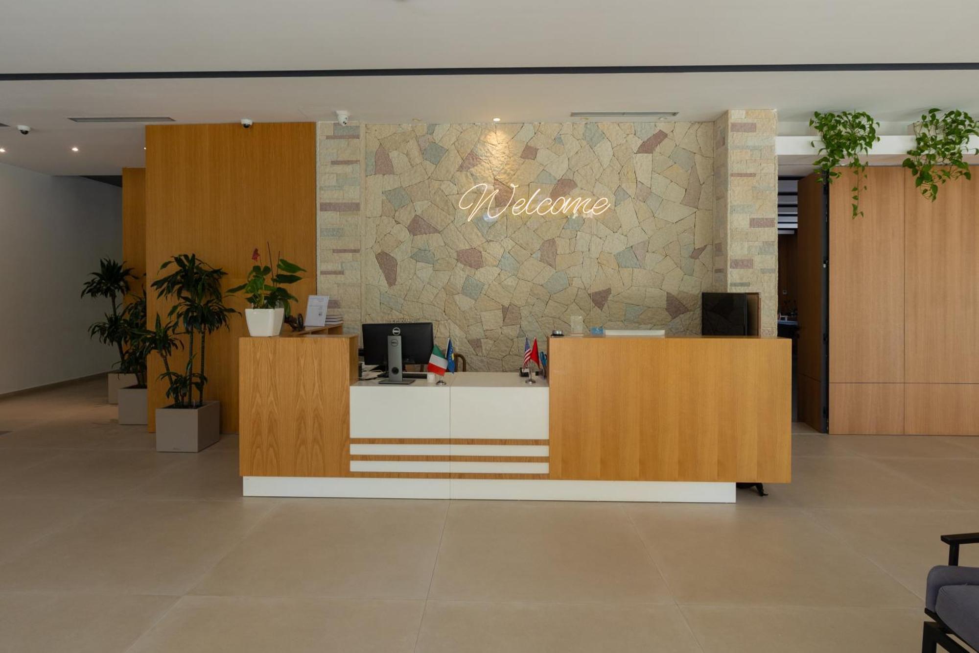 Duka Hotel Vlorë Eksteriør bilde
